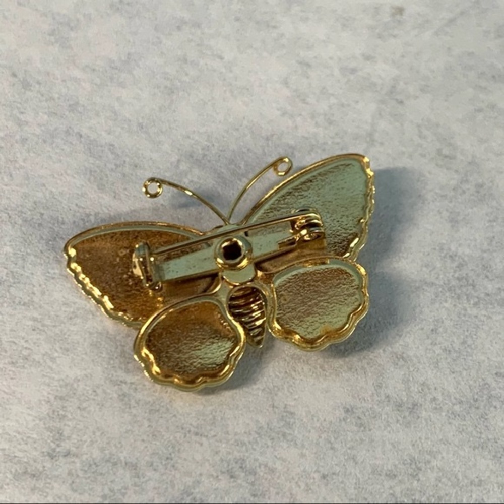 Butterfly Brooch - Picture 4 of 4